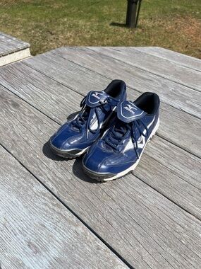 Mizuno Navy and White Men's Baseball/Softball Coaches Shoes